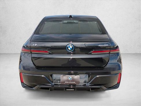 New 2026 BMW i7 xDrive60 image 8
