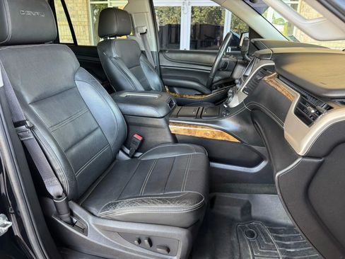 Used 2015 GMC Yukon Denali w/ Touring Package image 34