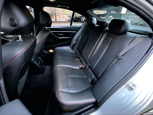 Used 2018 BMW 330e image 20