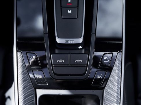 Used 2024 Porsche 911 Targa 4S w/ Premium Package image 59