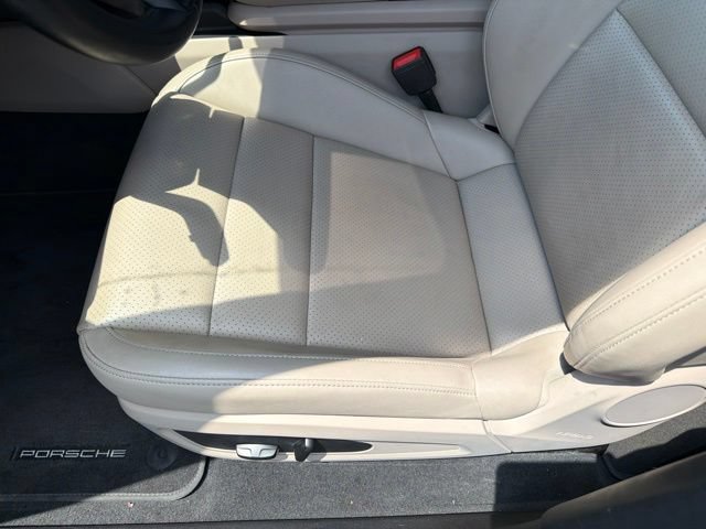 Used 2021 Porsche Taycan RWD image 24