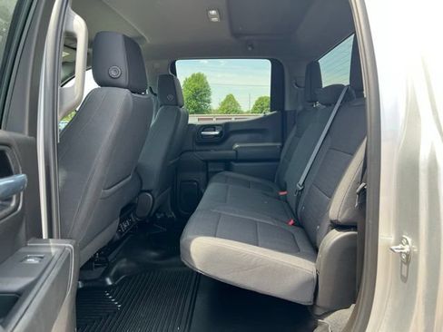 Used 2021 Chevrolet Silverado 1500 LT AWD/4WD image 18