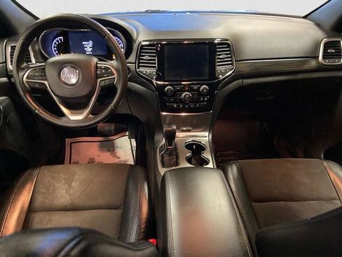 Used 2019 Jeep Grand Cherokee Altitude image 11