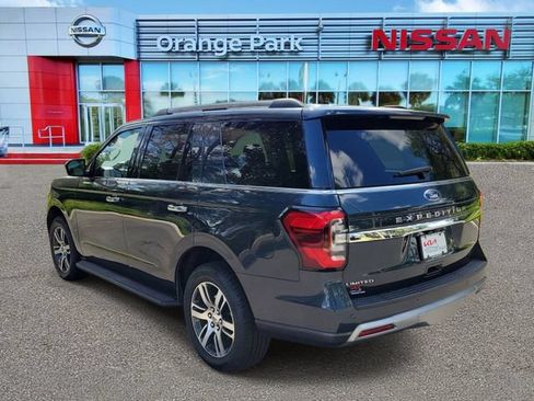 Used 2024 Ford Expedition Limited RWD image 3
