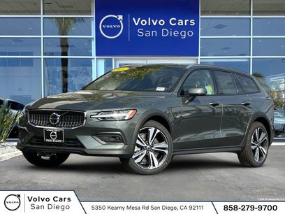 New 2026 Volvo V60 B5 Cross Country Plus w/ Climate Package