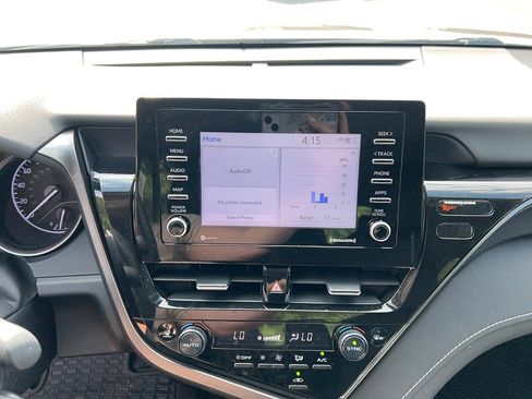 Used 2023 Toyota Camry SE FWD image 17