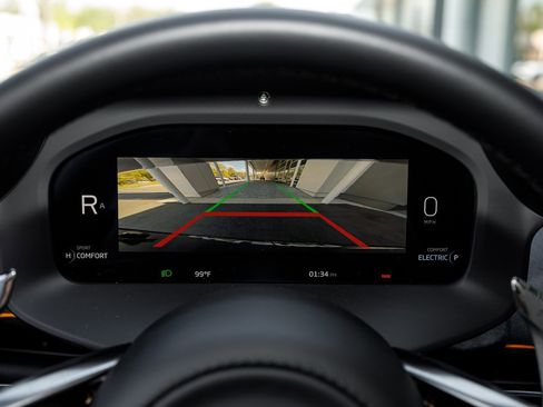 New 2025 McLaren Artura Spider image 40