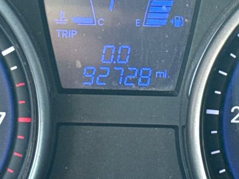 Used 2010 Hyundai Tucson GLS FWD image 29