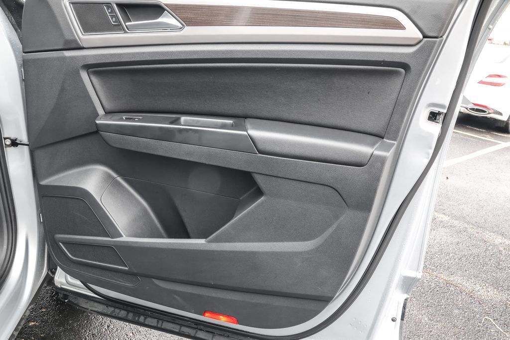 Used 2019 Volkswagen Atlas SEL AWD/4WD image 42