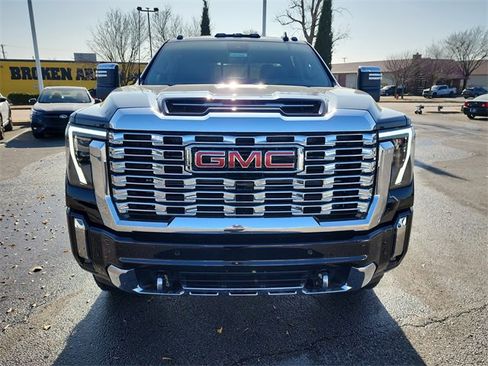 New 2026 GMC Sierra 2500 Denali w/ Denali Reserve Package image 11