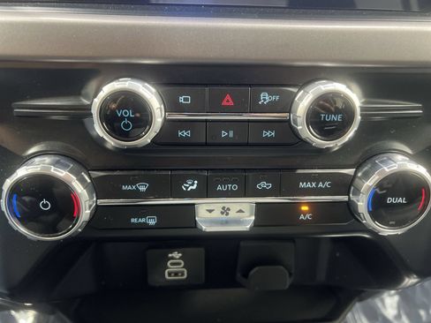 Used 2025 Ford F150 XLT w/ Equipment Group 301A Standard AWD/4WD image 18