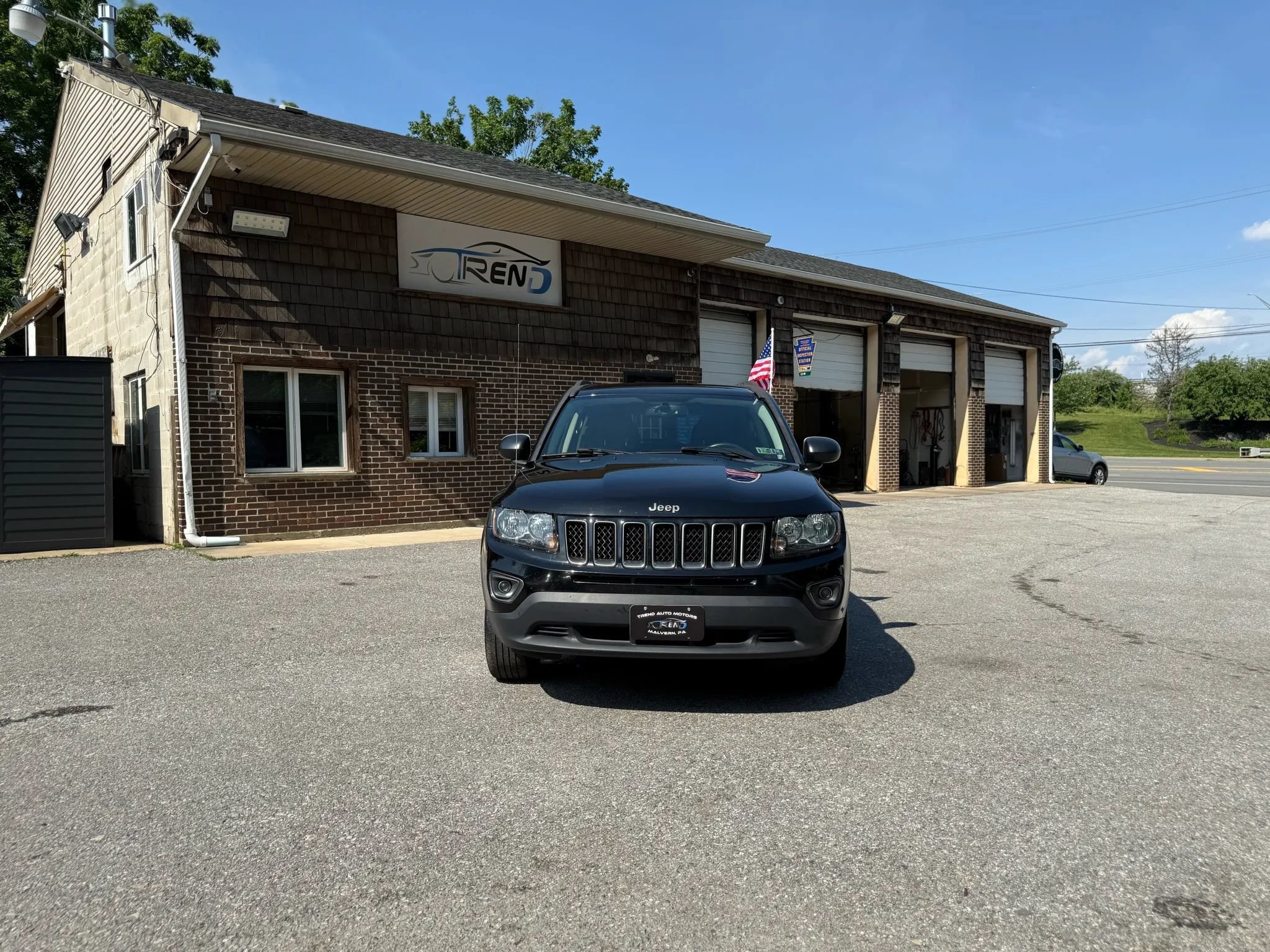 Used 2017 Jeep Compass Sport w/ Power Value Group AWD/4WD image 2