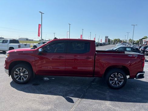 Used 2024 Chevrolet Silverado 1500 LT AWD/4WD image 11