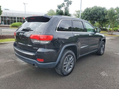 Used 2017 Jeep Grand Cherokee Limited AWD/4WD image 4