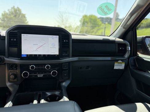 New 2025 Ford F150 XLT w/ Equipment Group 301A Standard image 15