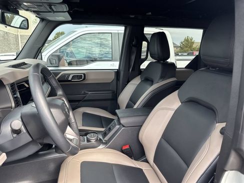 Used 2024 Ford Bronco Wildtrak AWD/4WD image 2
