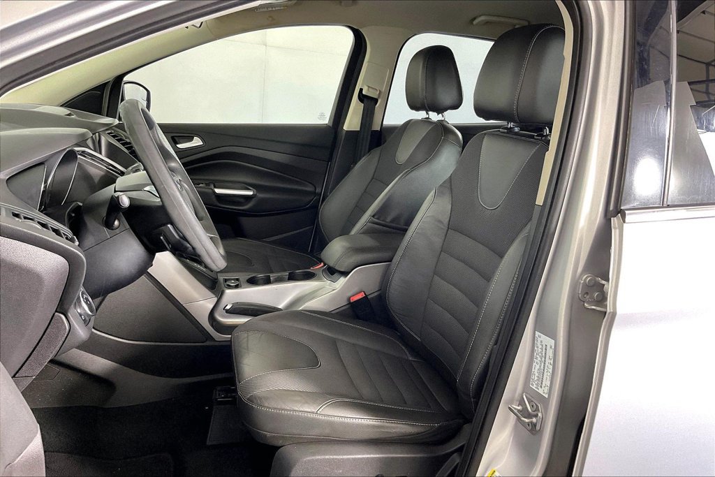 Used 2016 Ford Escape SE w/ SE Chrome Package FWD image 29