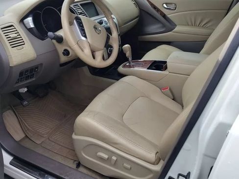 Used 2010 Nissan Murano LE w/ Navigation Pkg FWD image 5