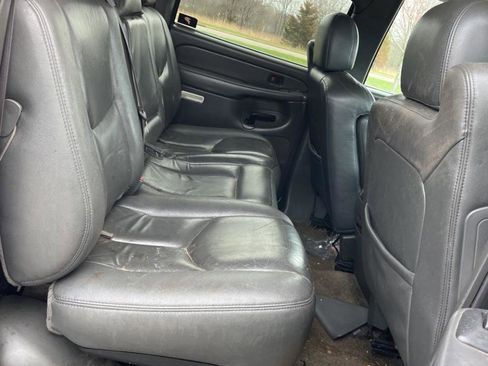 Used 2003 Chevrolet Avalanche 4x4 w/ Suspension Package, Off-Road image 20