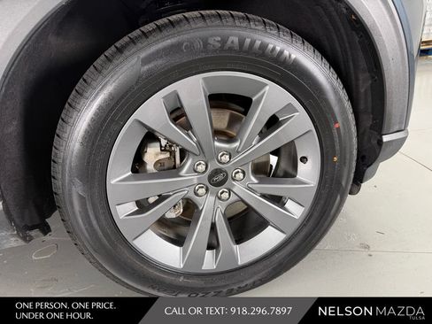 Used 2022 Ford Explorer XLT w/ Equipment Group 202A AWD/4WD image 15
