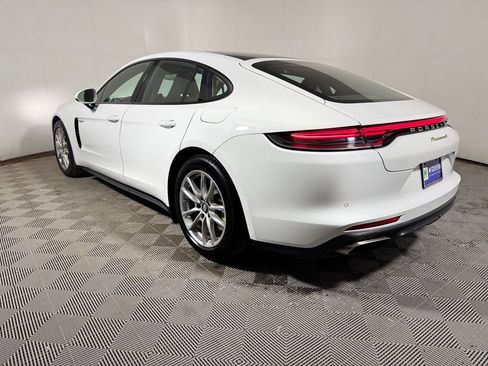 Used 2022 Porsche Panamera 4 w/ Premium Package AWD/4WD image 4