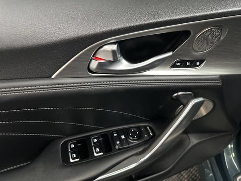 Used 2022 Kia Stinger GT2 RWD image 18