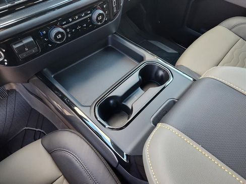 New 2026 Chevrolet Silverado 2500 ZR2 AWD/4WD image 13