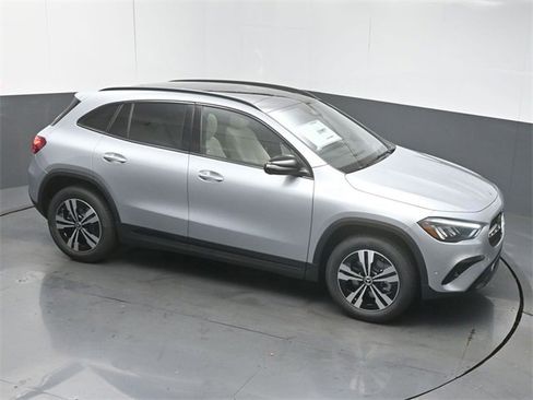 New 2026 Mercedes-Benz GLA 250 image 42