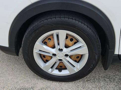 Used 2020 Nissan Kicks S FWD image 13