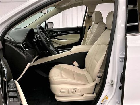 Used 2023 Buick Enclave Essence w/ Experience Buick Package FWD image 24