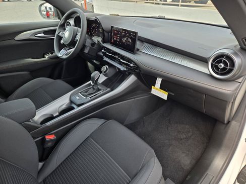 New 2026 Alfa Romeo Tonale AWD/4WD image 31