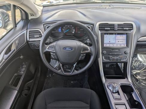 Used 2019 Ford Fusion SE image 14