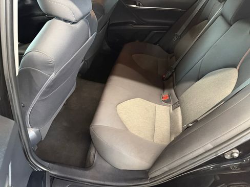 Used 2019 Toyota Camry LE w/ Convenience Package FWD image 22