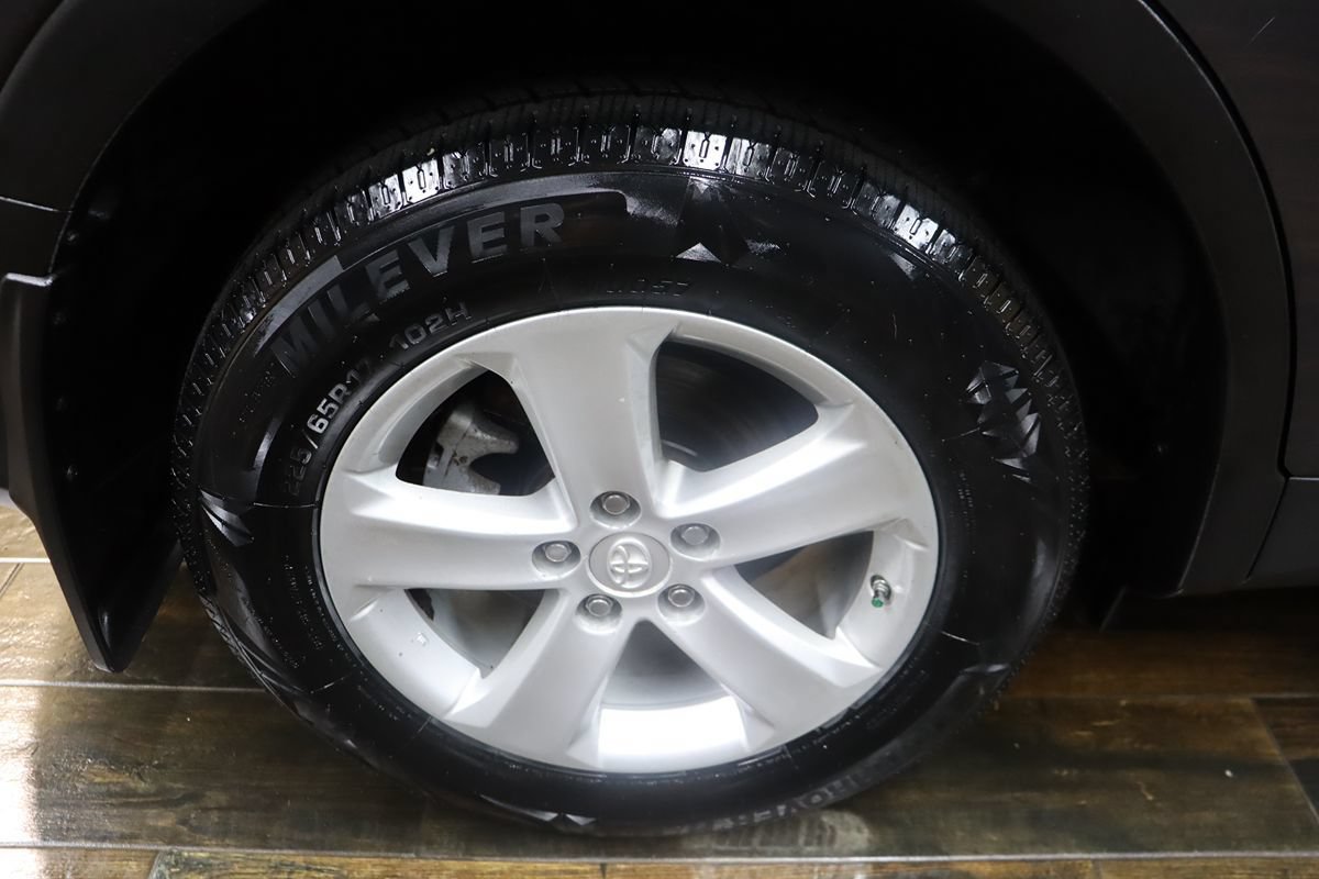 Used 2014 Toyota RAV4 XLE AWD/4WD image 25