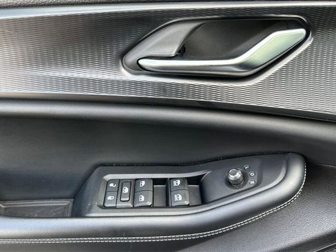 Used 2023 Jeep Grand Cherokee L Altitude image 11