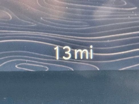 New 2025 Jeep Grand Cherokee L Laredo image 27