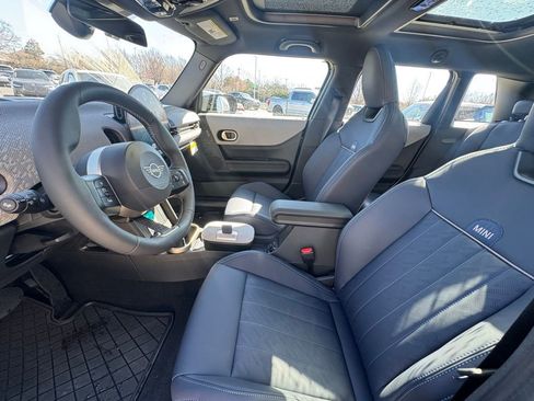 New 2026 MINI Cooper 4-Door Hardtop image 13