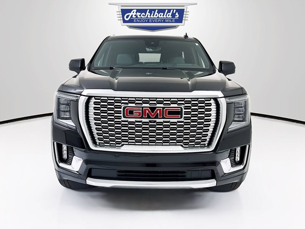 Used 2023 GMC Yukon Denali w/ Advanced Technology Package AWD/4WD image 2