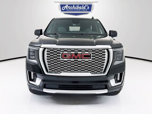 Used 2023 GMC Yukon Denali w/ Advanced Technology Package AWD/4WD image 2