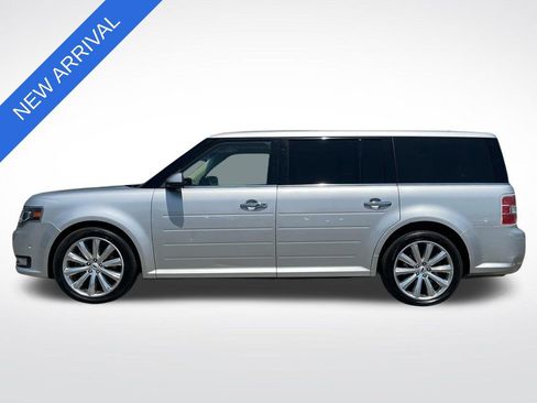Used 2018 Ford Flex Limited w/ Equipment Group 303A AWD/4WD image 6