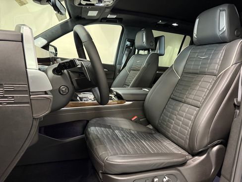 New 2026 Cadillac Escalade ESV Platinum Sport image 5