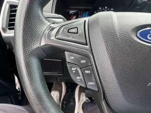 Used 2022 Ford Edge SE AWD/4WD image 16