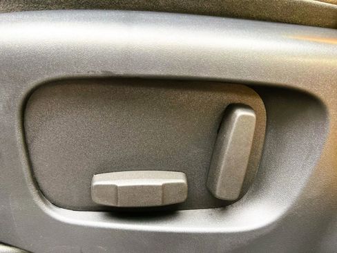 Used 2019 Land Rover Range Rover Velar R-Dynamic SE image 27