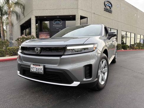 Used 2025 Honda Prologue Eco image 2