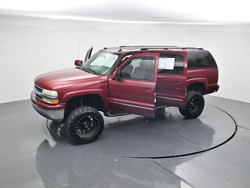 Used 2004 Chevrolet Suburban LT w/ Preferred Equipment Group RWD image 47