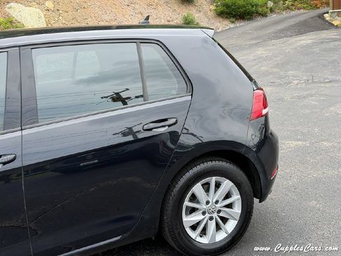 Used 2019 Volkswagen Golf 4-Door FWD image 34