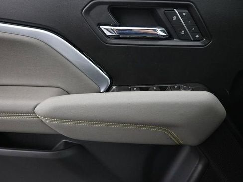 New 2026 Chevrolet Colorado ZR2 AWD/4WD image 23
