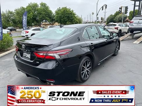 Used 2024 Toyota Camry SE FWD image 7