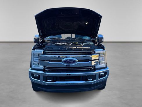 Used 2019 Ford F250 Lariat w/ Lariat Ultimate Package image 11