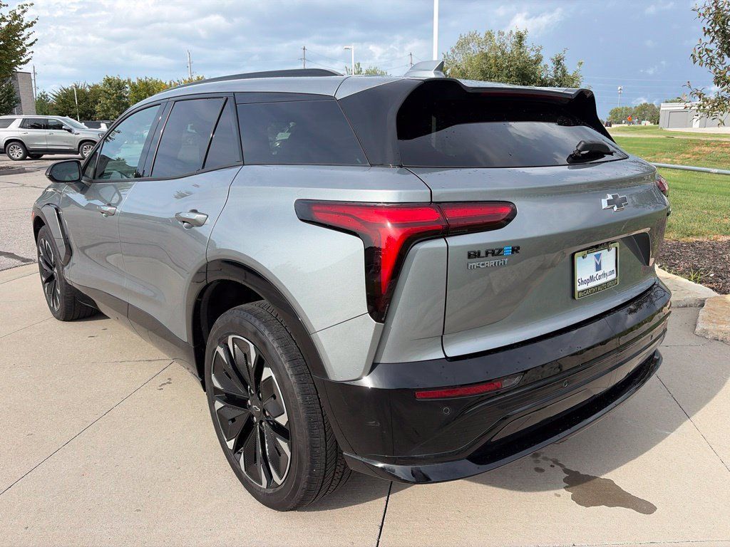Used 2024 Chevrolet Blazer EV RS AWD/4WD image 11